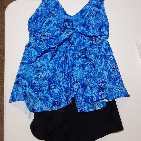 Holipick 2 Piece Swimsuit - Picture 1 of 7